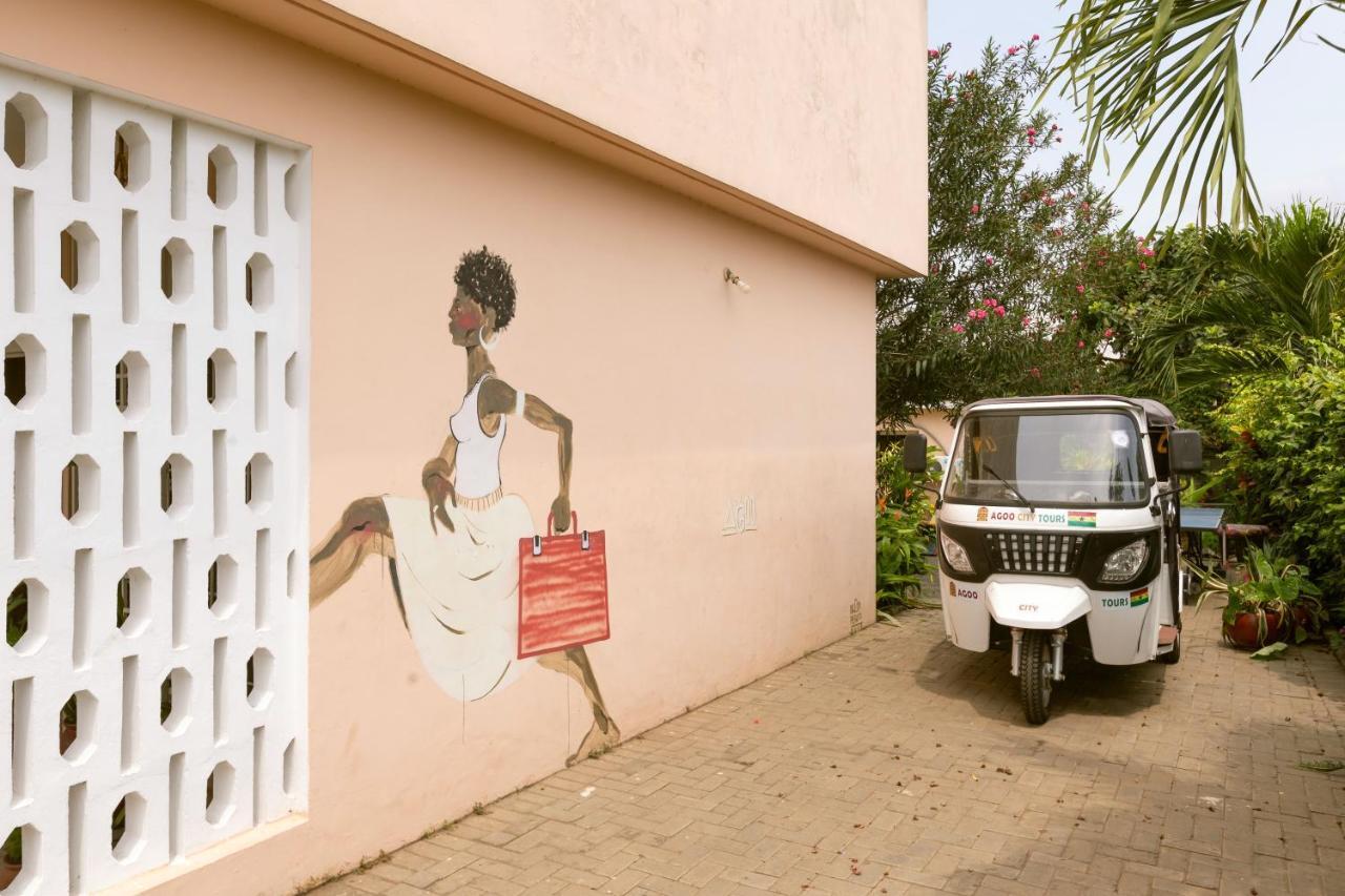 Agoo Hostel (Adults Only) Accra Ngoại thất bức ảnh